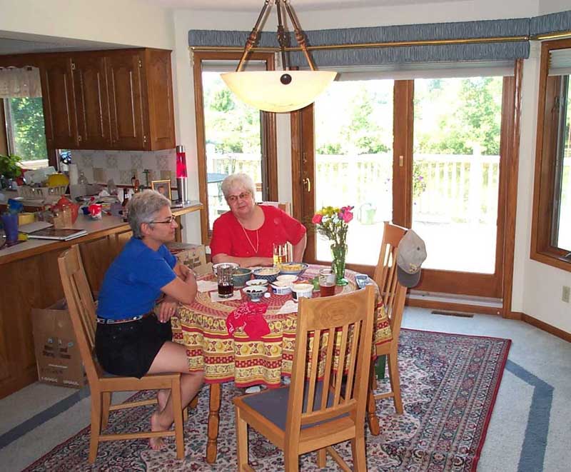 p and mom diningrm.JPG